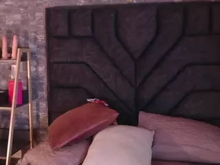 Laura-Ks's Live Sex Cam Show