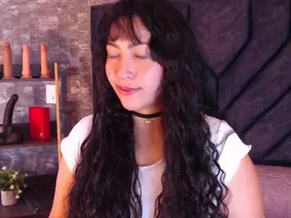 Laura-Ks's Live Sex Cam Show