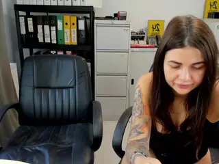 kilenyaPatrise's Live Sex Cam Show