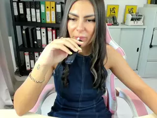 kilenyaPatrise's Live Sex Cam Show
