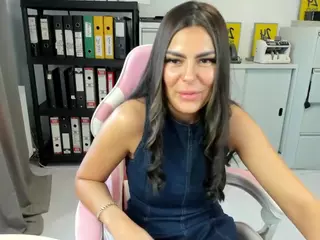 kilenyaPatrise's Live Sex Cam Show