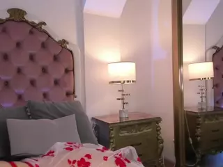 nicole-miler's Live Sex Cam Show