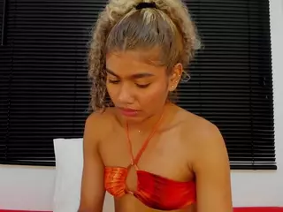 Rennata-S's Live Sex Cam Show