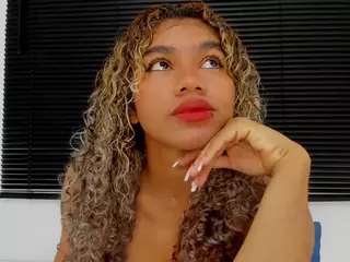 Rennata-S's Live Sex Cam Show