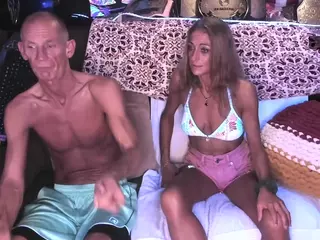 ShannNikkii420's Live Sex Cam Show