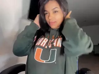 Victoria's Live Sex Cam Show