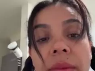 Victoria's Live Sex Cam Show