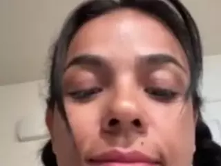 Victoria's Live Sex Cam Show