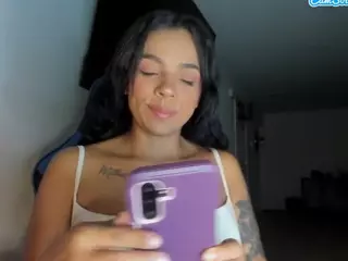 Victoria's Live Sex Cam Show