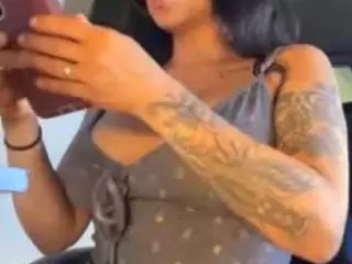 Victoria's Live Sex Cam Show