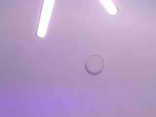 SARA SAENZ's Live Sex Cam Show