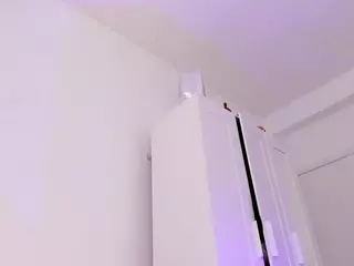 SARA SAENZ's Live Sex Cam Show