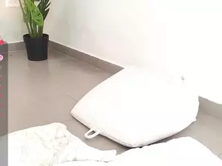 Sassy Girl's Live Sex Cam Show