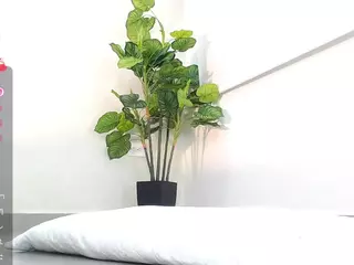 Sassy Girl's Live Sex Cam Show
