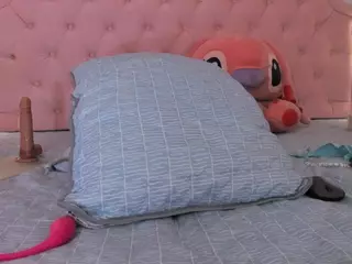 Valen Toro's Live Sex Cam Show