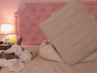 Valen Toro's Live Sex Cam Show