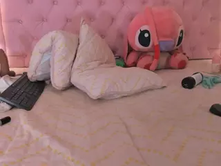 Valen Toro's Live Sex Cam Show