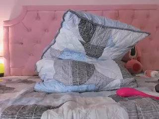 Valen Toro's Live Sex Cam Show
