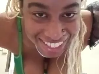 sunnymagicc's Live Sex Cam Show