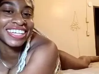 sunnymagicc's Live Sex Cam Show