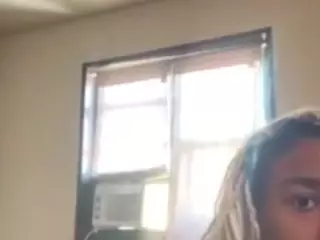 sunnymagicc's Live Sex Cam Show