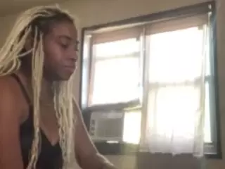 sunnymagicc's Live Sex Cam Show