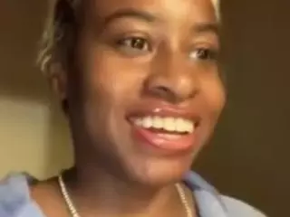 sunnymagicc's Live Sex Cam Show