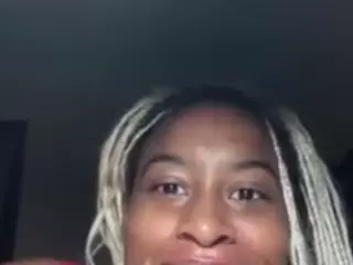sunnymagicc's Live Sex Cam Show