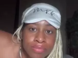 sunnymagicc's Live Sex Cam Show