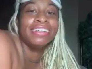 sunnymagicc's Live Sex Cam Show