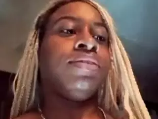 sunnymagicc's Live Sex Cam Show