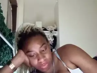 sunnymagicc's Live Sex Cam Show