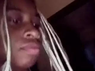 sunnymagicc's Live Sex Cam Show