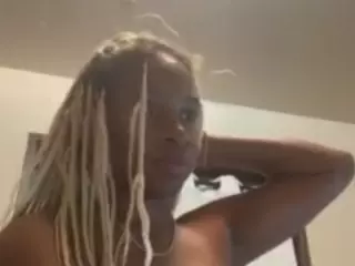 sunnymagicc's Live Sex Cam Show