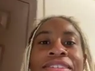 sunnymagicc's Live Sex Cam Show