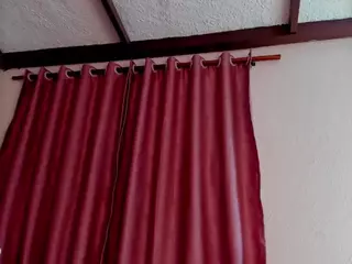 mia-bloom's Live Sex Cam Show