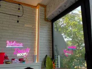 BritneyCharm's Live Sex Cam Show