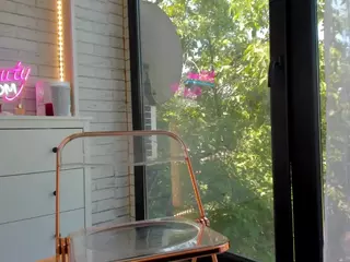 BritneyCharm's Live Sex Cam Show