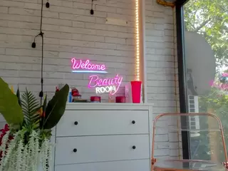 BritneyCharm's Live Sex Cam Show