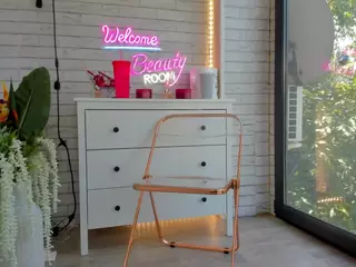 BritneyCharm's Live Sex Cam Show