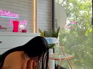 BritneyCharm's Live Sex Cam Show