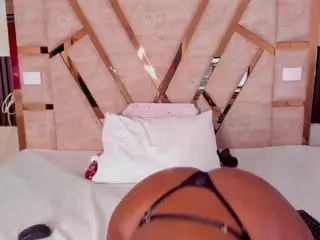 Elaine Brown's Live Sex Cam Show