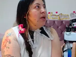 lanaqueen69's Live Sex Cam Show