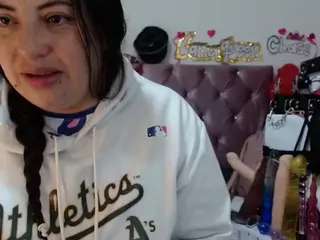 lanaqueen69's Live Sex Cam Show