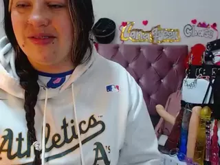 lanaqueen69's Live Sex Cam Show