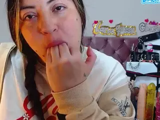 lanaqueen69's Live Sex Cam Show