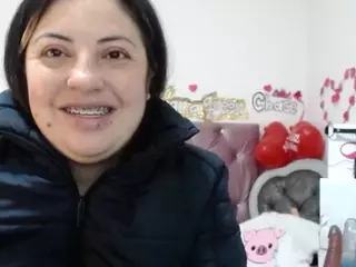 lanaqueen69's Live Sex Cam Show