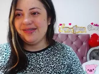 lanaqueen69's Live Sex Cam Show