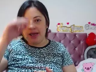 lanaqueen69's Live Sex Cam Show