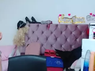 lanaqueen69's Live Sex Cam Show